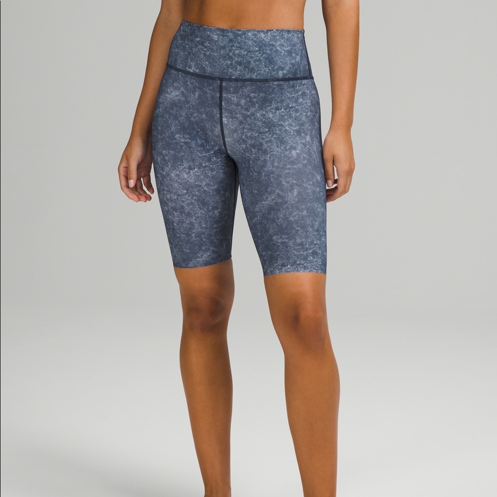 NWT LULULEMON TRAIN TO BEACH HR SWIM SHORT 10" Sz4